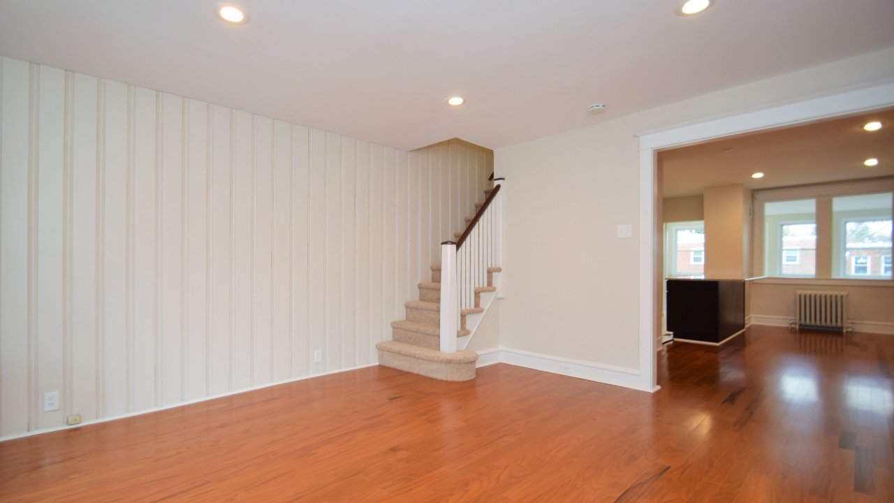 321 Hermitage St, Philadelphia, PA, 19128 Scene 2