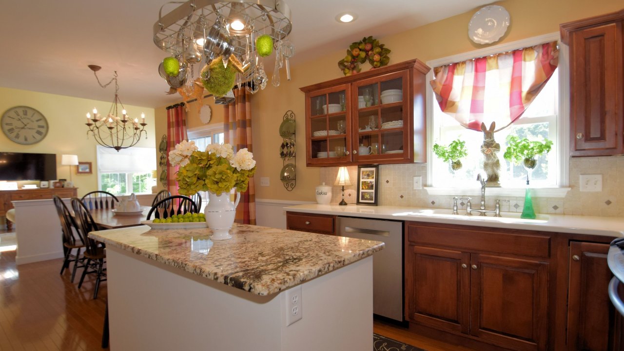 402 Pleasant View Dr, Douglassville, PA, 19518 Scene 3