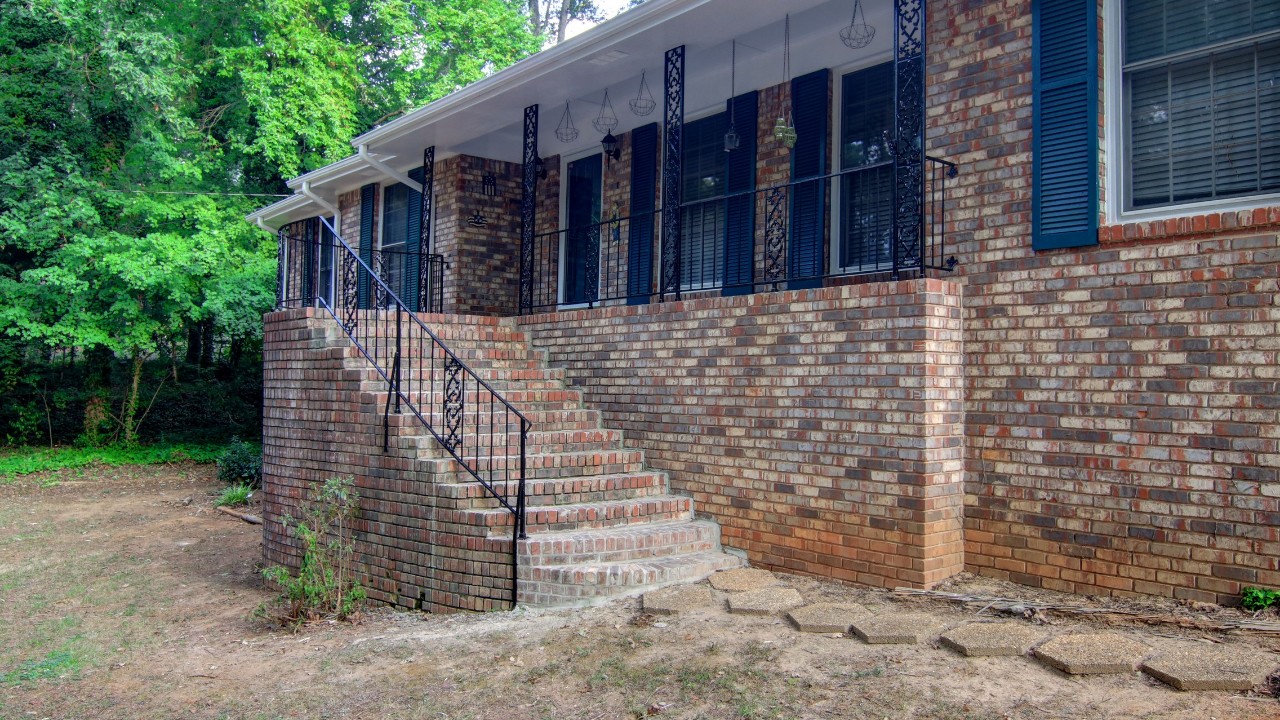 1645 Holmes Dr SW, Conyers, GA, 30094 Scene 4