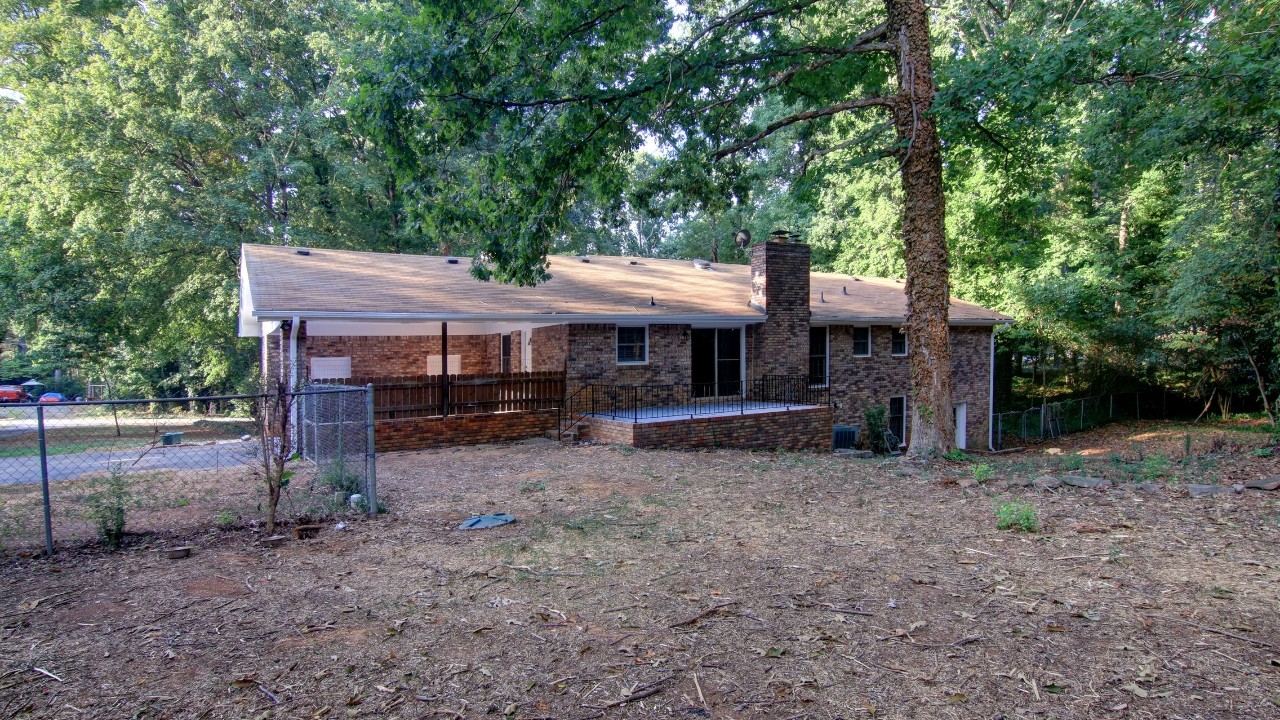 1645 Holmes Dr SW, Conyers, GA, 30094 Scene 2