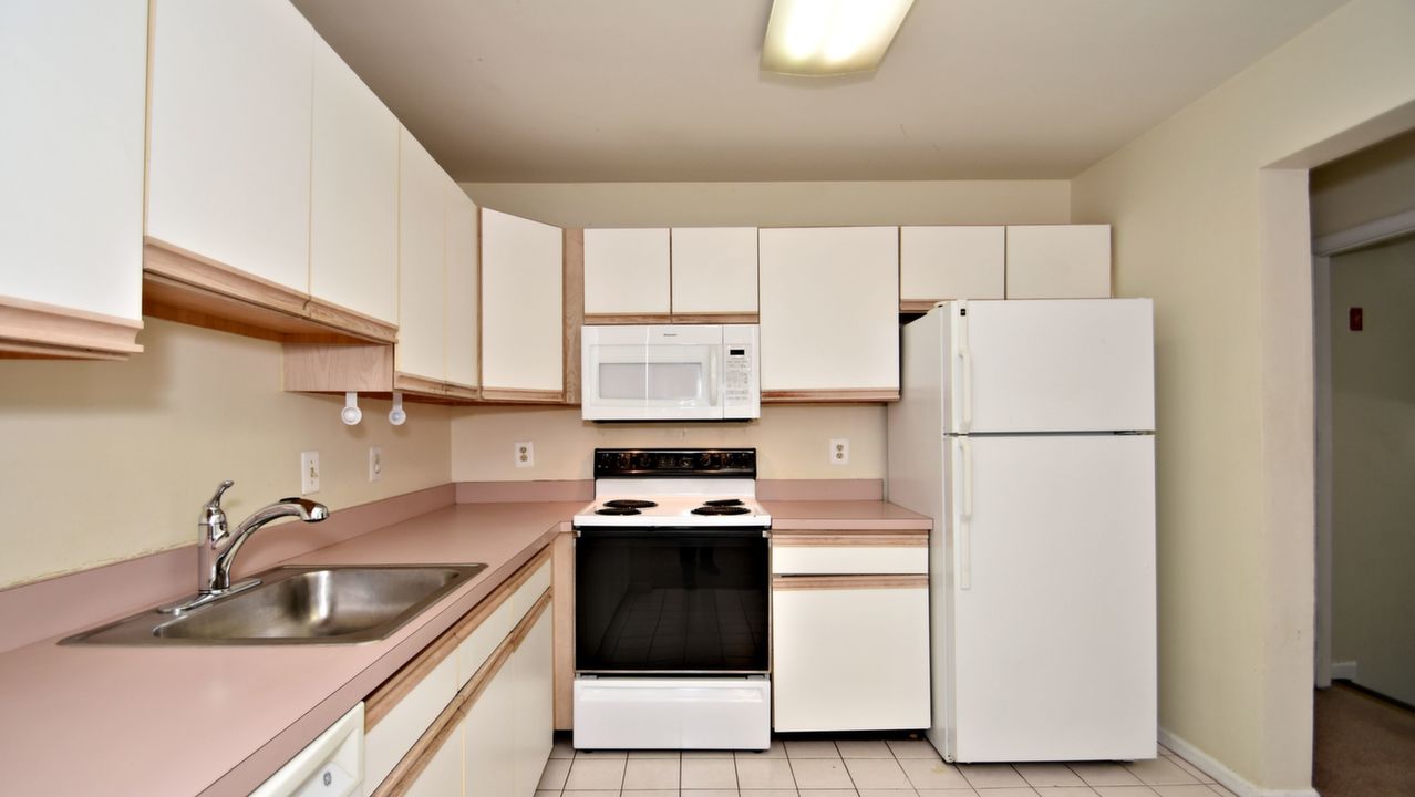 8501 Spruce Mill Dr, Yardley, PA, 19067 Scene 4