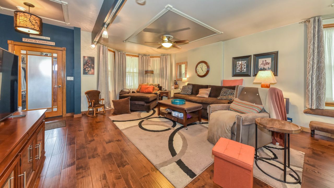 Living Room_2