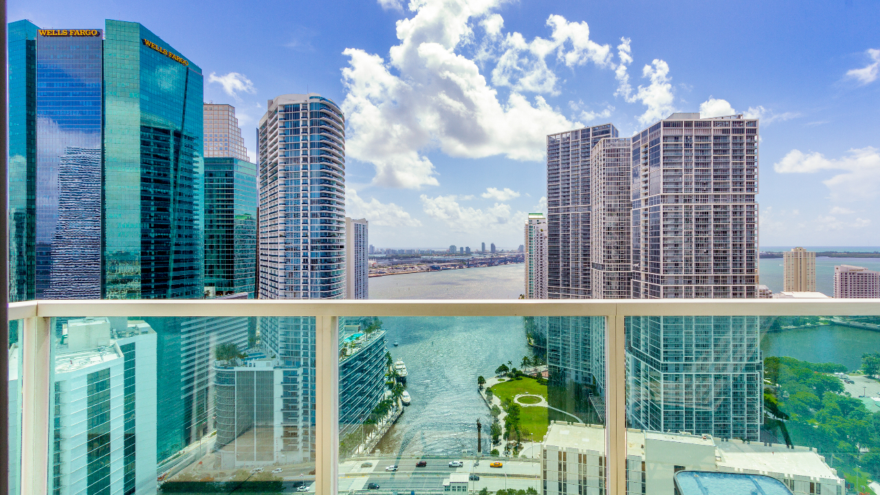 Brickell-On-The-River-#3718-03