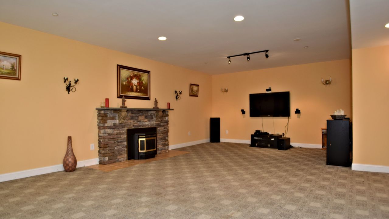 5732 Carversville Road, Doylestown, PA, 18902 Scene 4