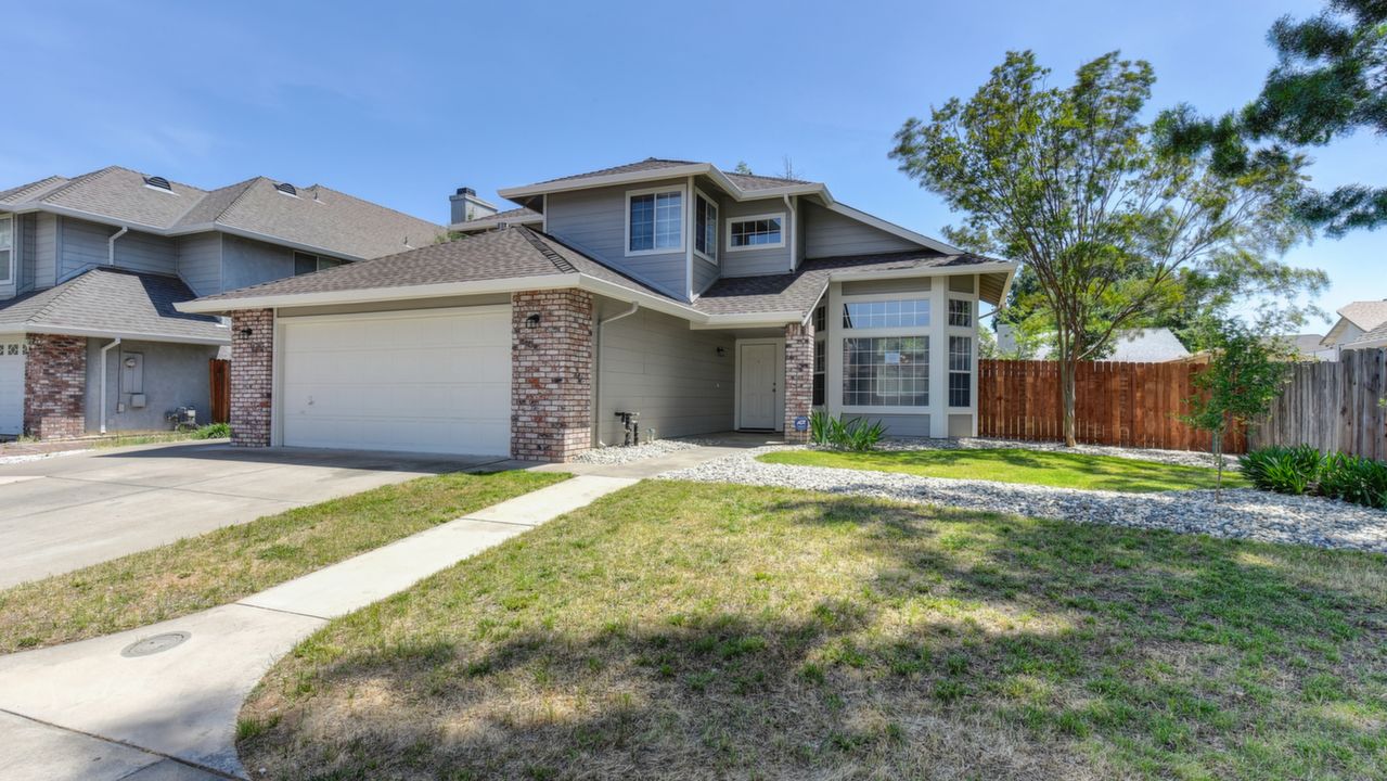 8412 Honeycomb Way, Sacramento, CA, 95828 Scene 3