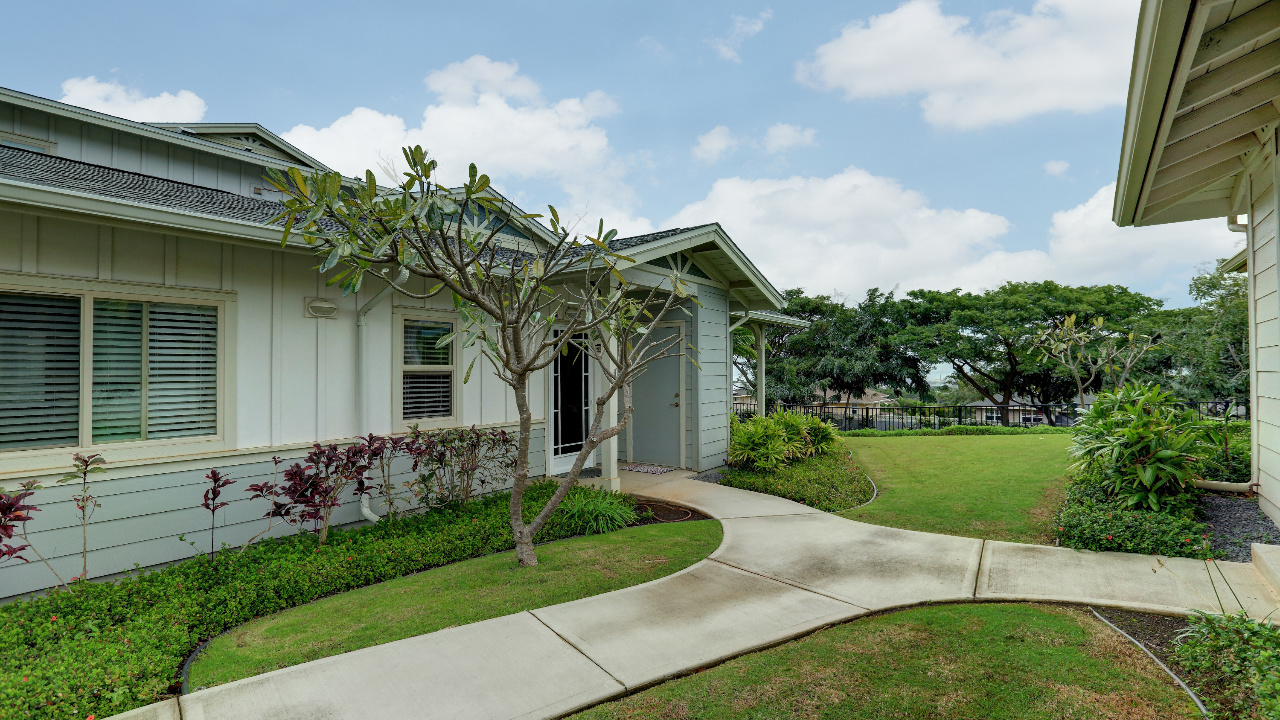 Side Exterior View 2