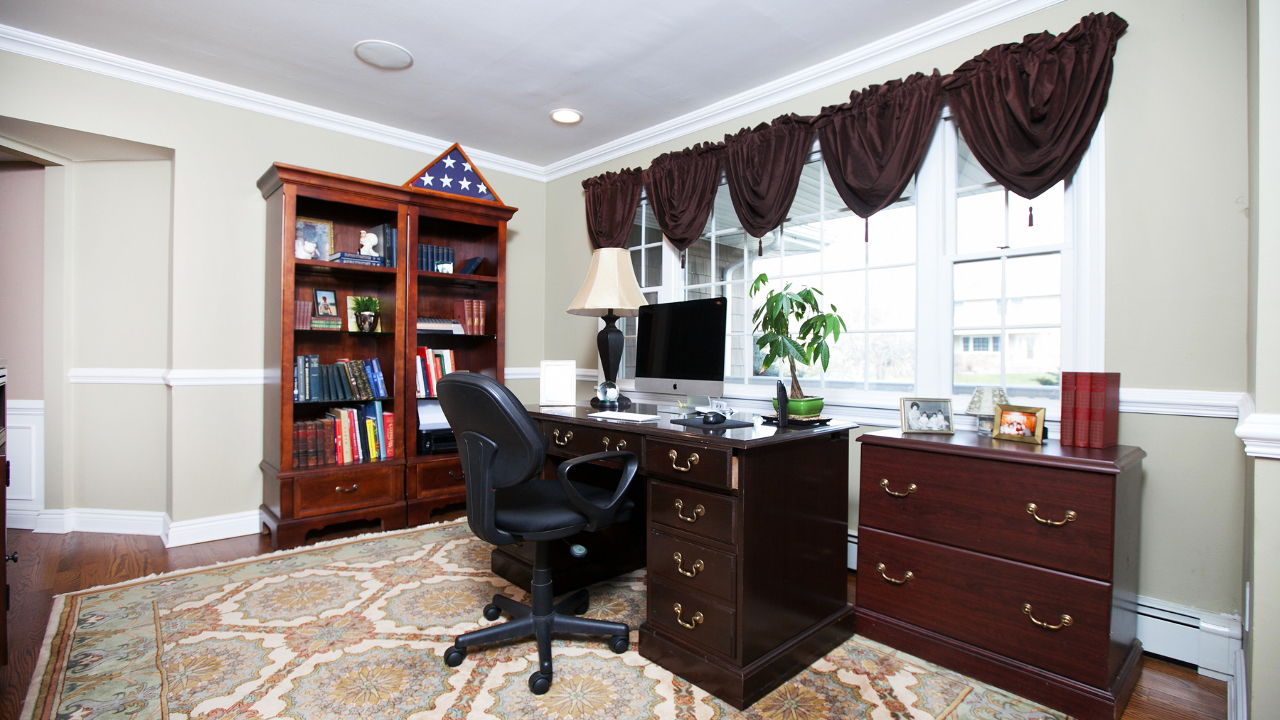 12 Durham Place, Lake Grove, NY, 11755 Scene 2