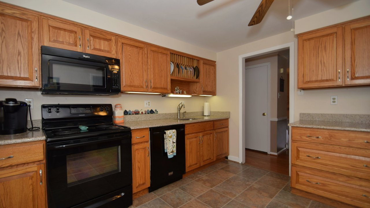 511 E 5th St, Lansdale, PA, 19446 Scene 2