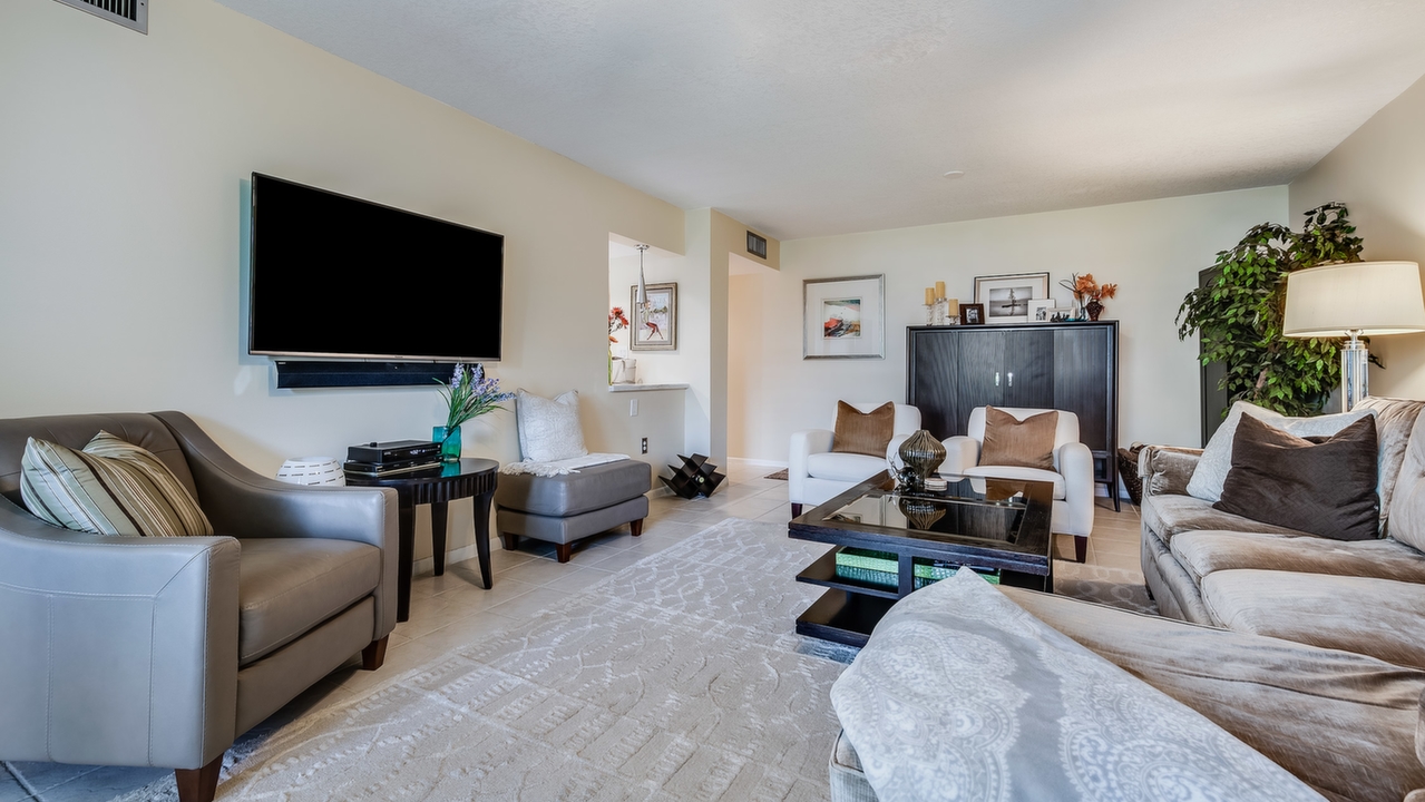 1470-Sheridan-St-#16C-02