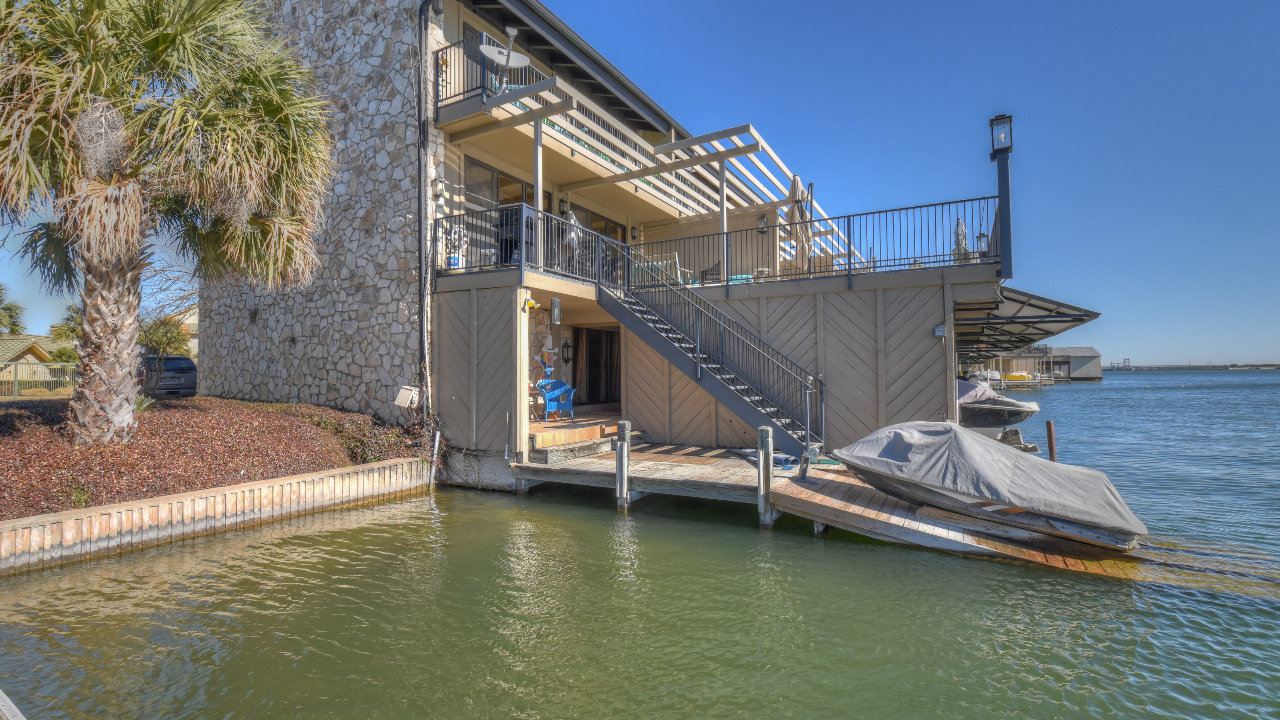 301 Island Drive, Horseshoe Bay, TX, 78657 Scene 2