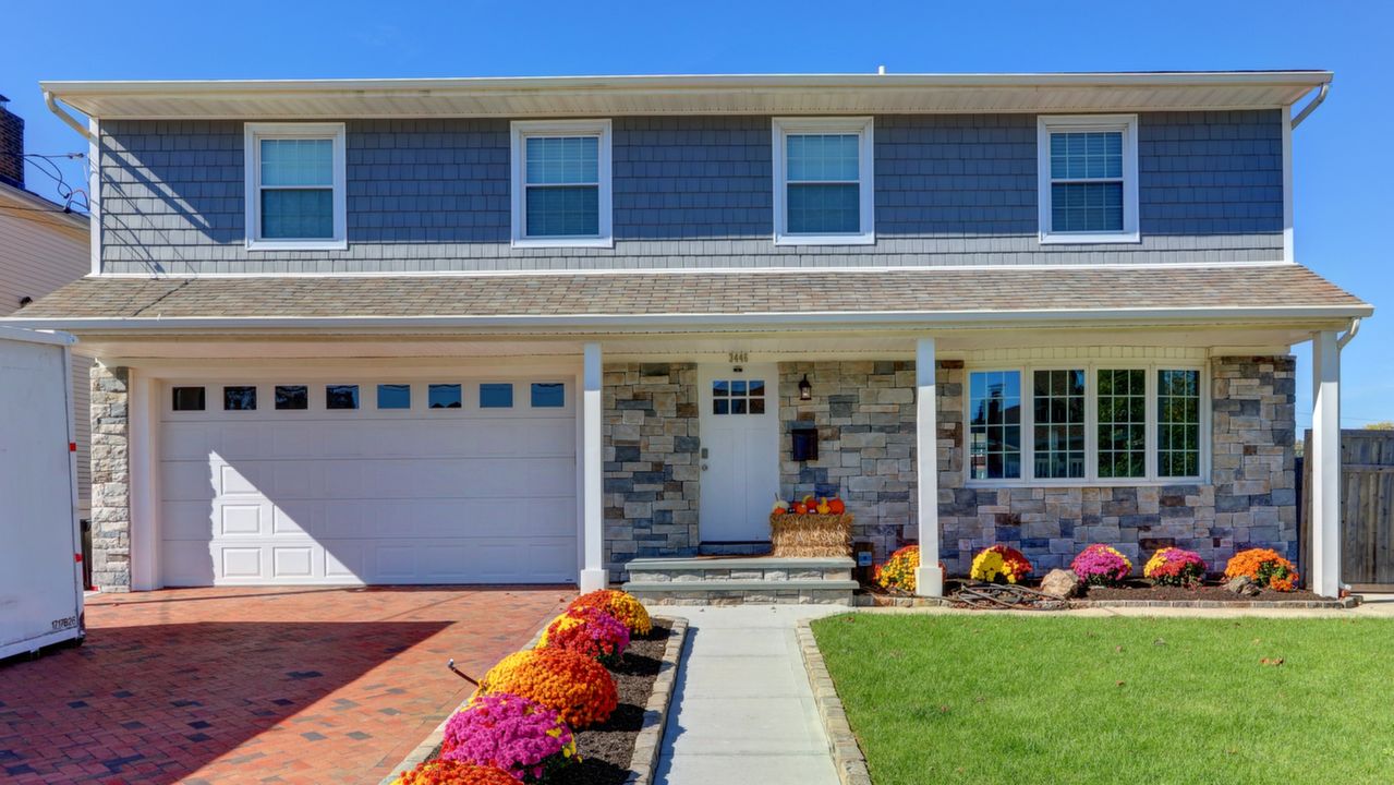 3446 Riverside Dr, Oceanside, NY, 11572 Scene 1