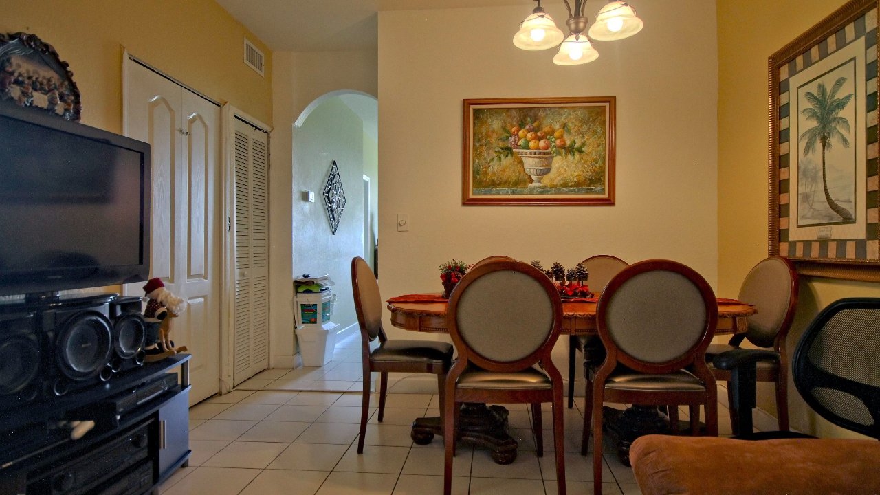 Dining Area Detail