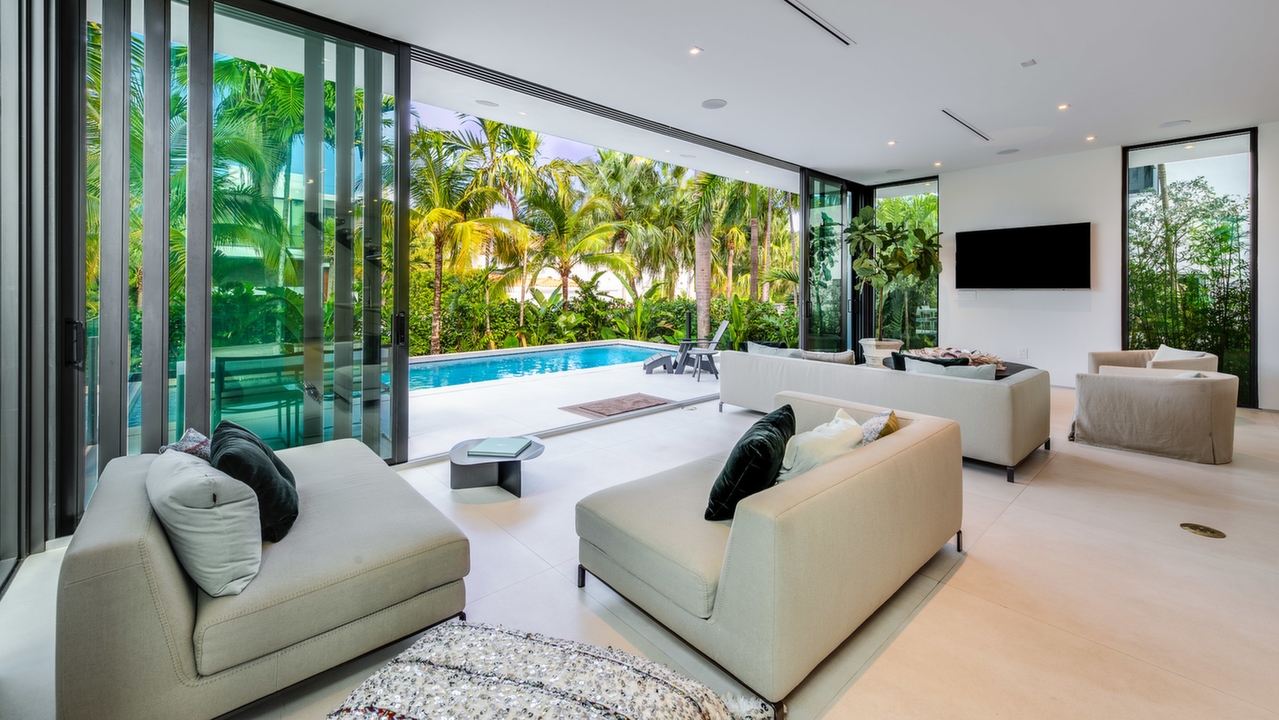 247-Palm-Ave-04