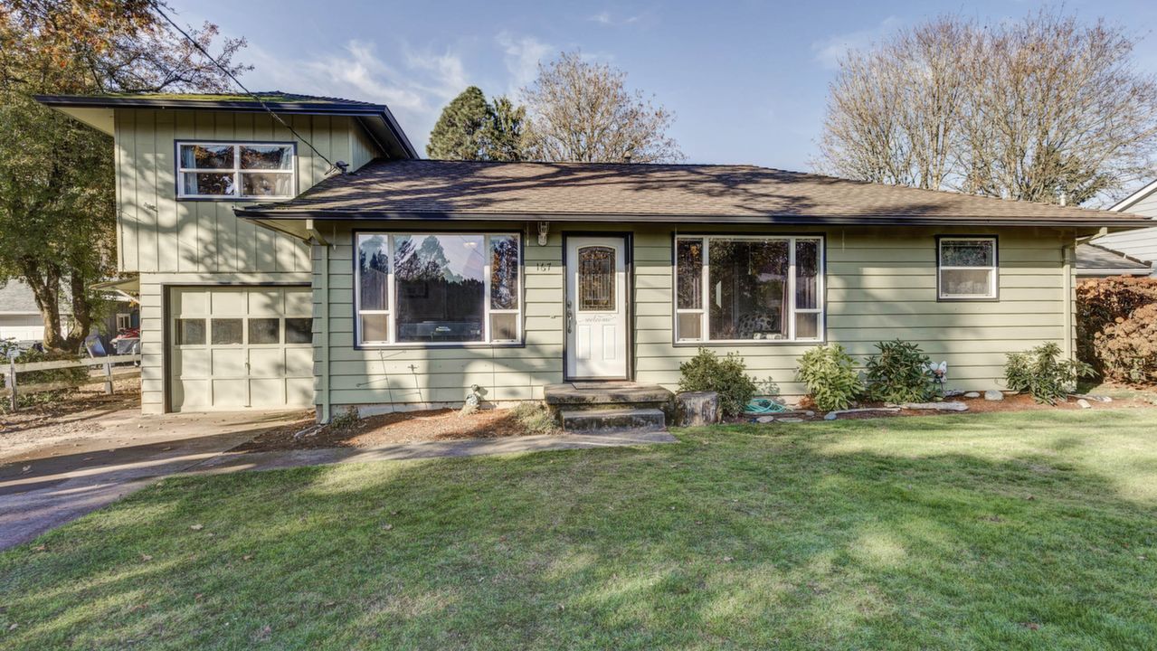 167 Canemah Rd, Oregon City, OR, 97045 Scene 1