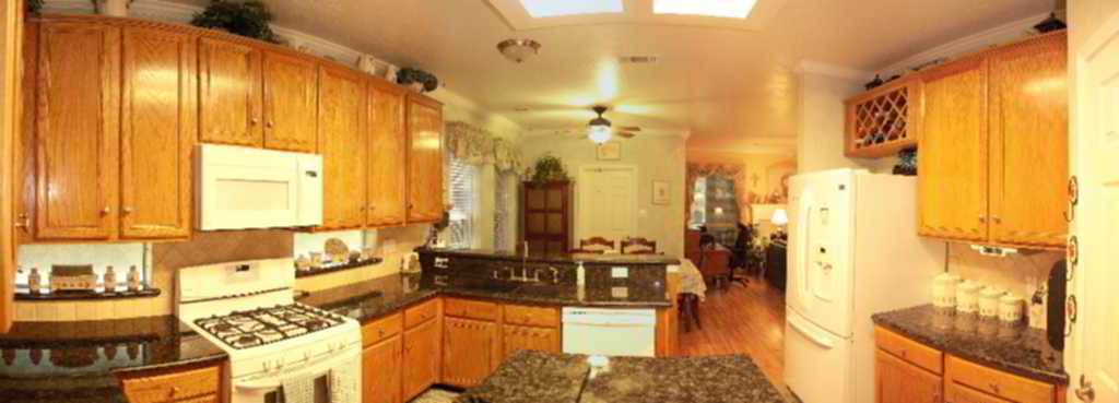 Kitchen_Pano