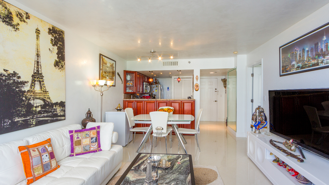 Brickell-Key-II-#924-01