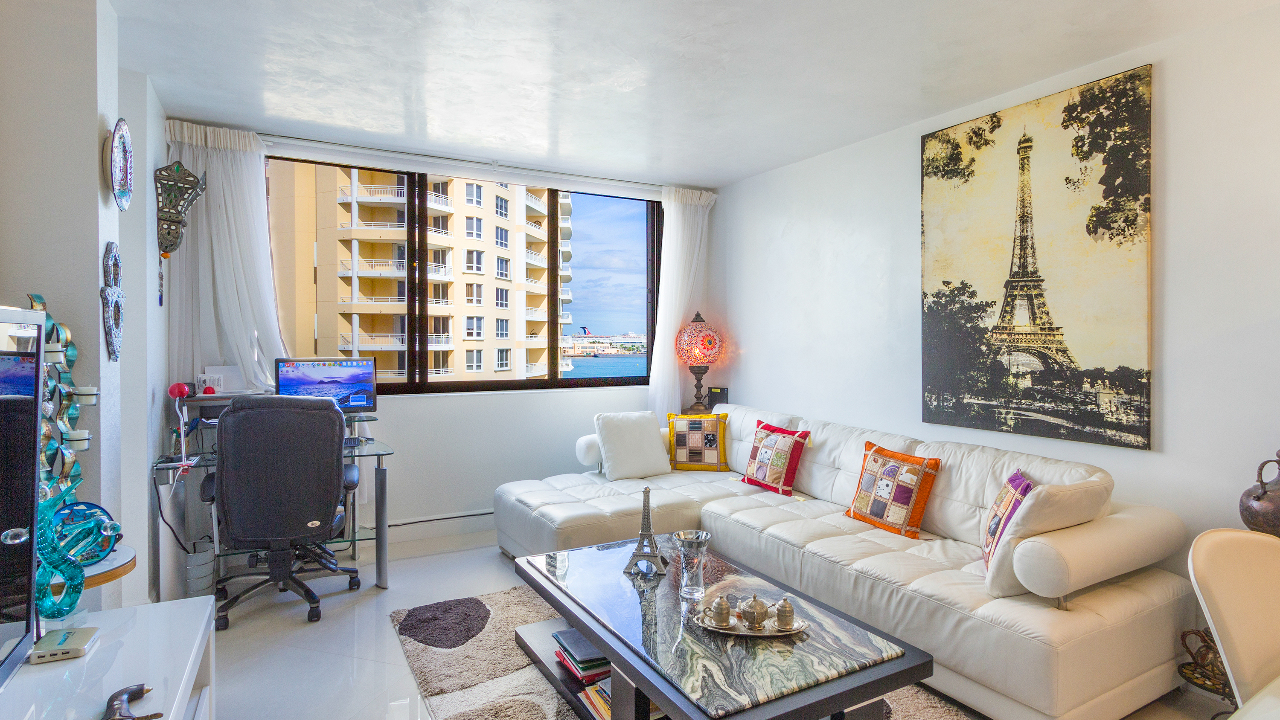 Brickell-Key-II-#924-02