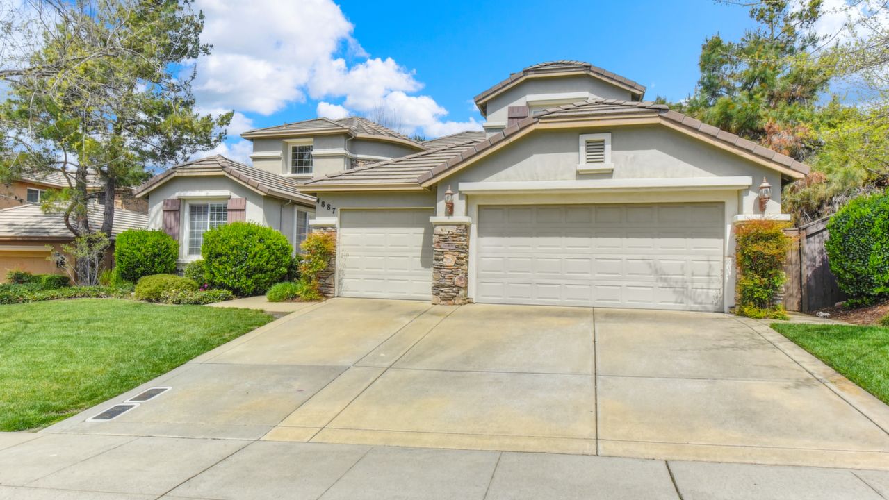 4887 Village Green Drive, El Dorado Hills, CA, 95762 Scene 1