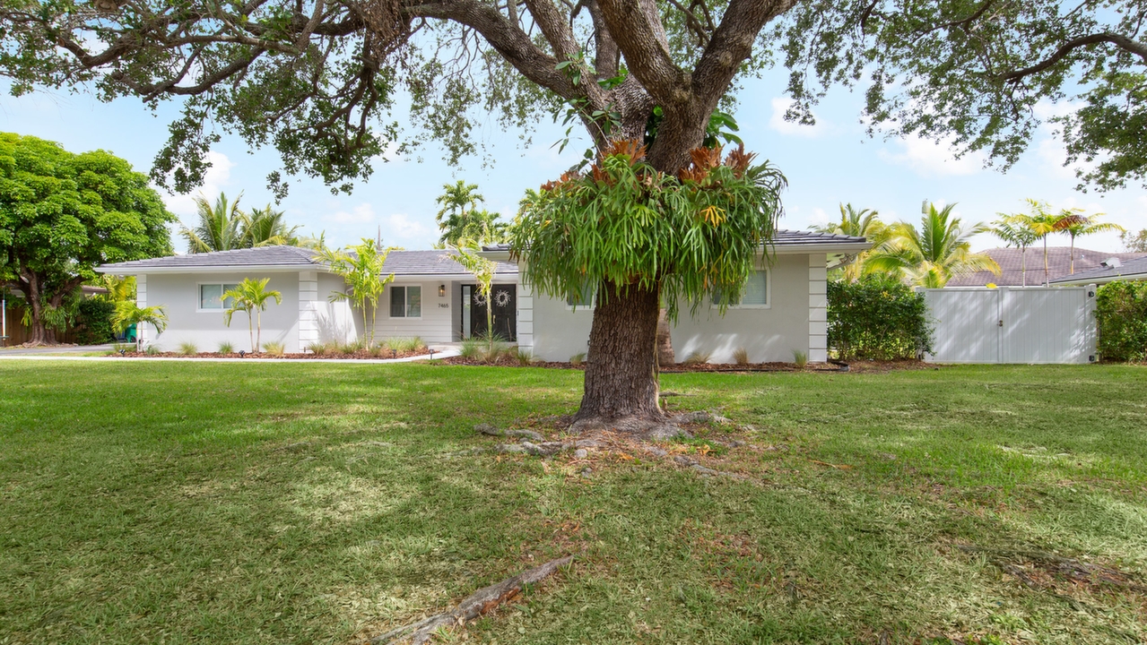 7465-SW-60th-St-01