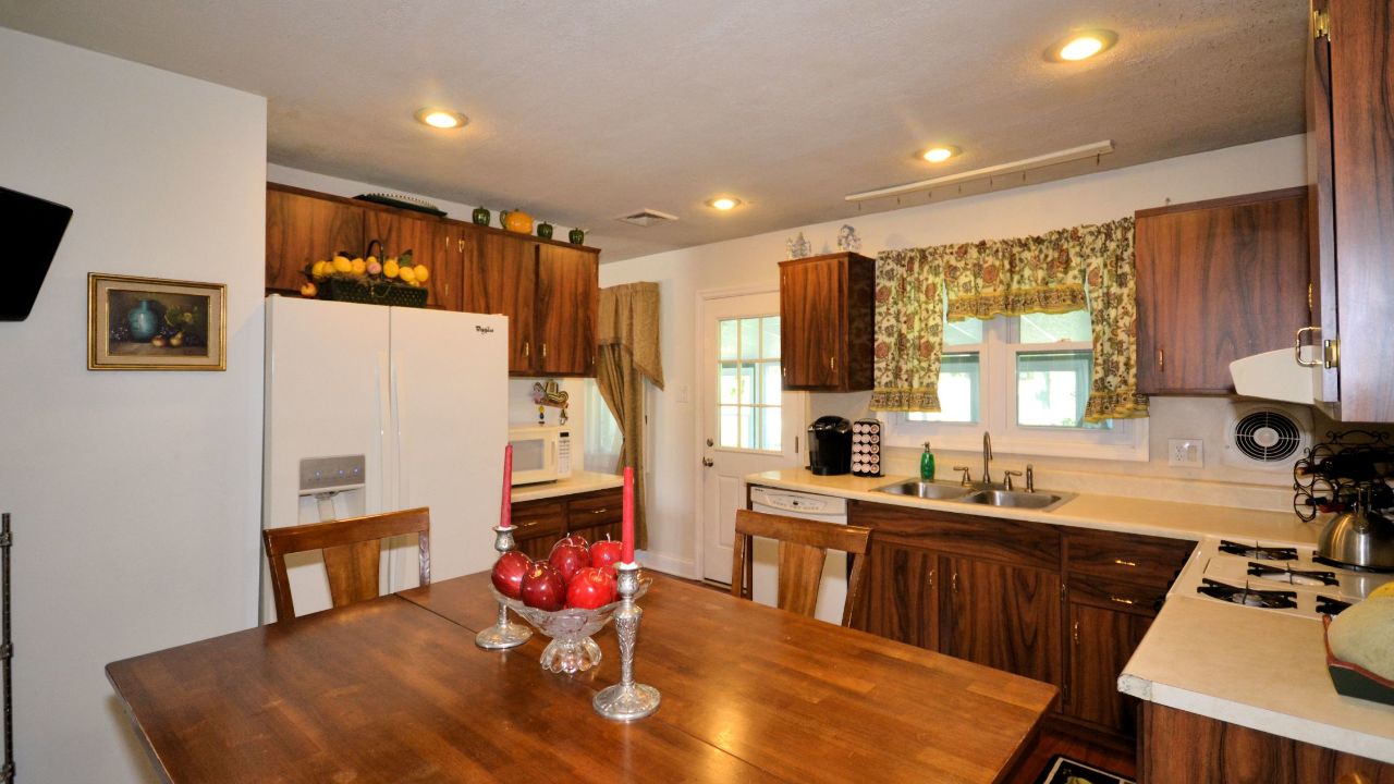 602 W Trenton Ave, Morrisville, PA, 19067 Scene 2