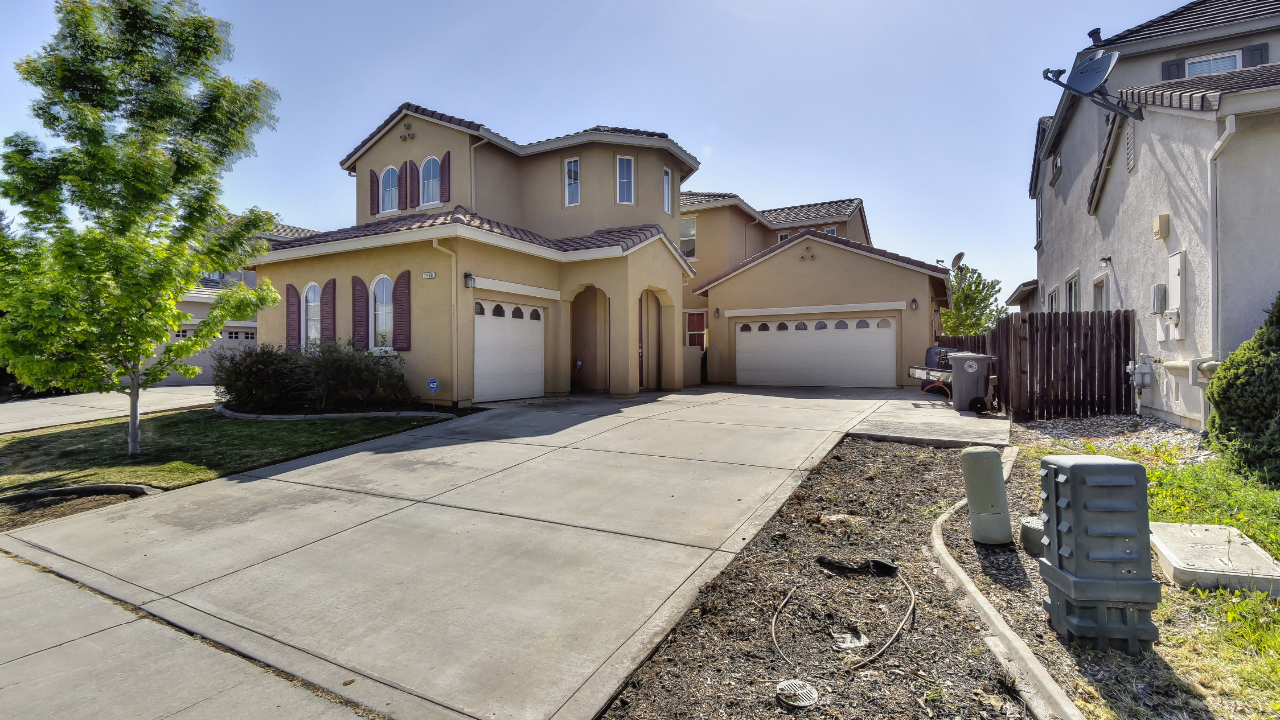 7000 Elvora Way, Elk Grove, CA, 95757 Scene 2