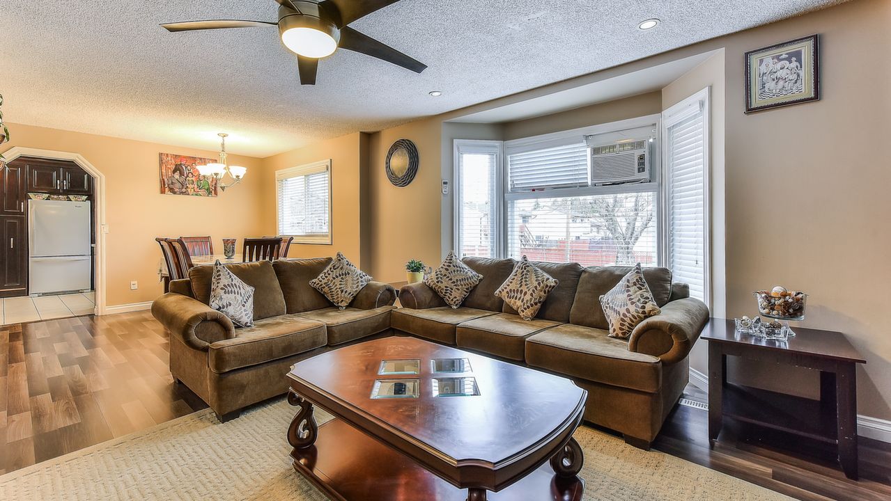 6708 135 St, Surrey, BC, V3W 7K6 Scene 3