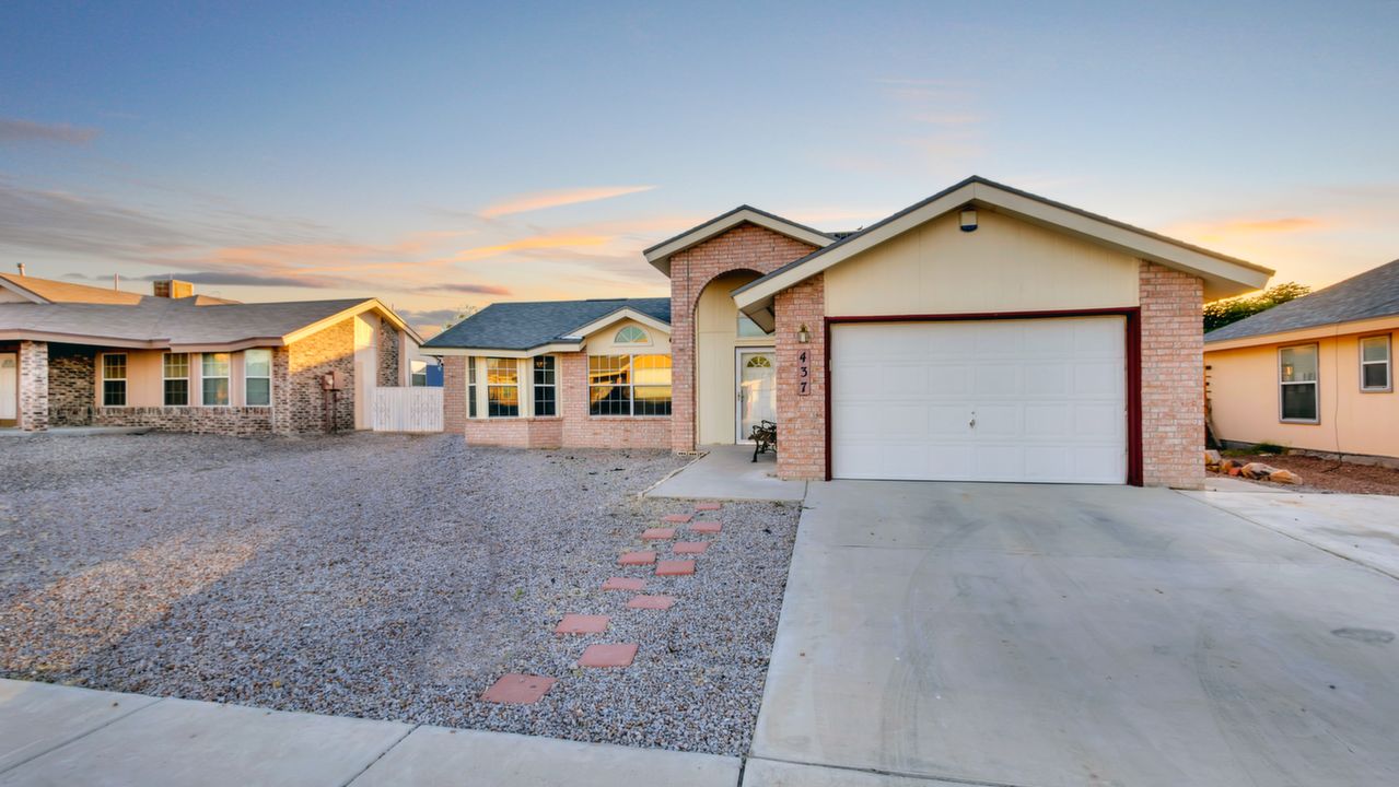 437 Katherine Dr, Horizon City, TX, 79928 Scene 2