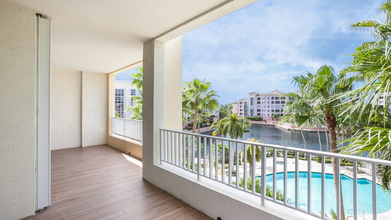 711-Crandon-Blvd-#401-04