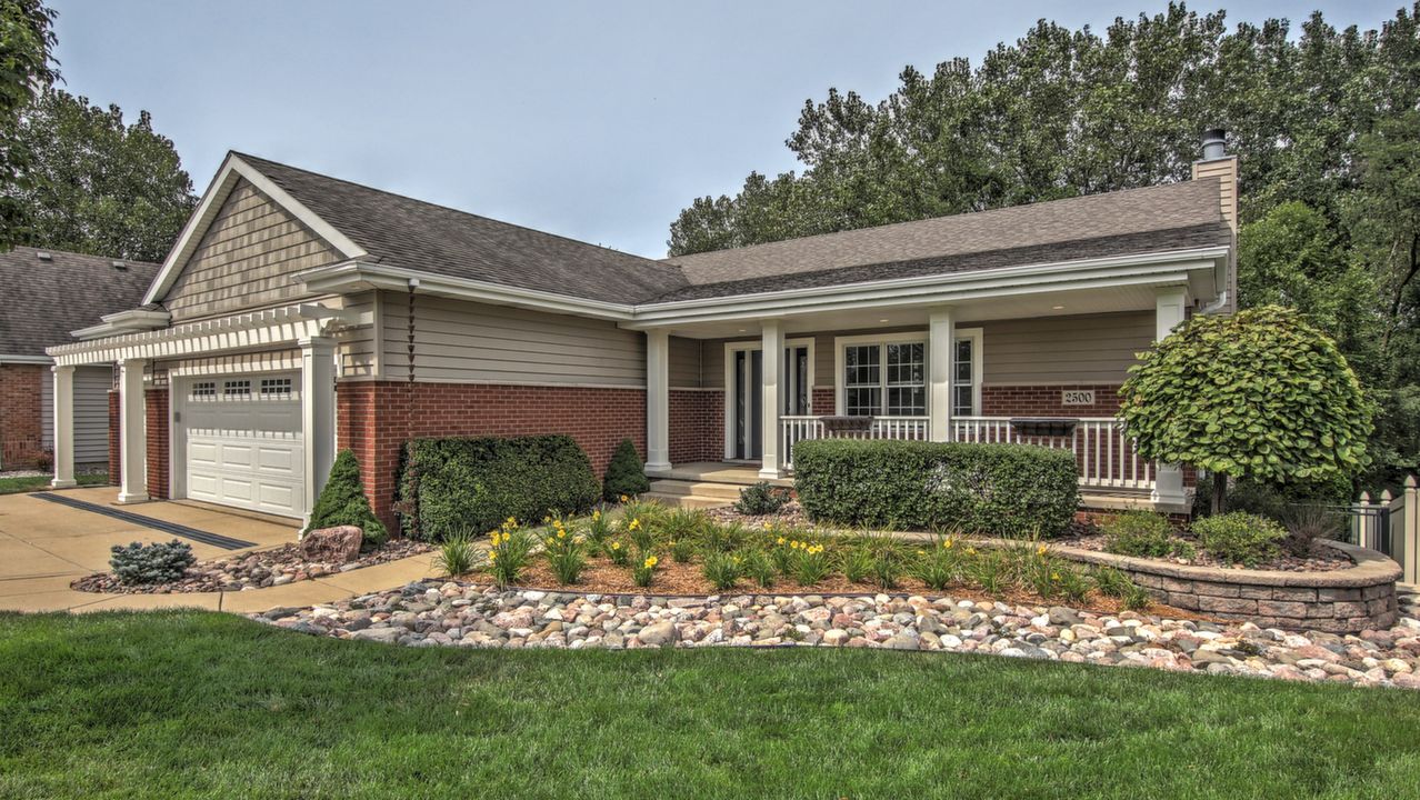 2500 Camelot Lane