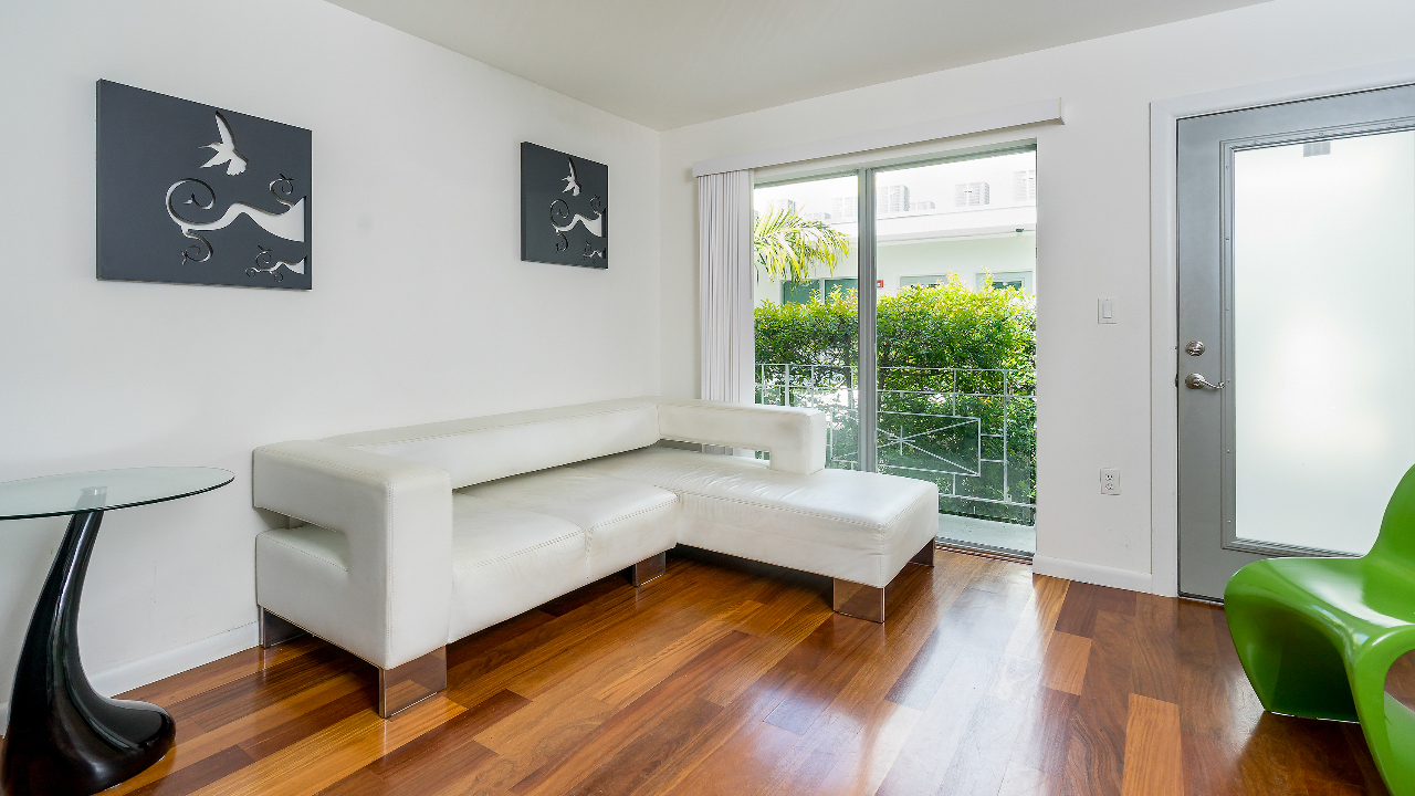 Etruria-Condo-#225-03