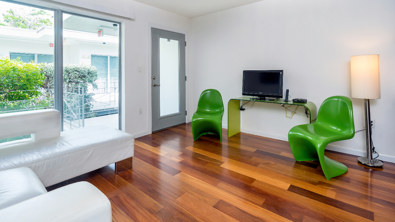 Etruria-Condo-#225-04