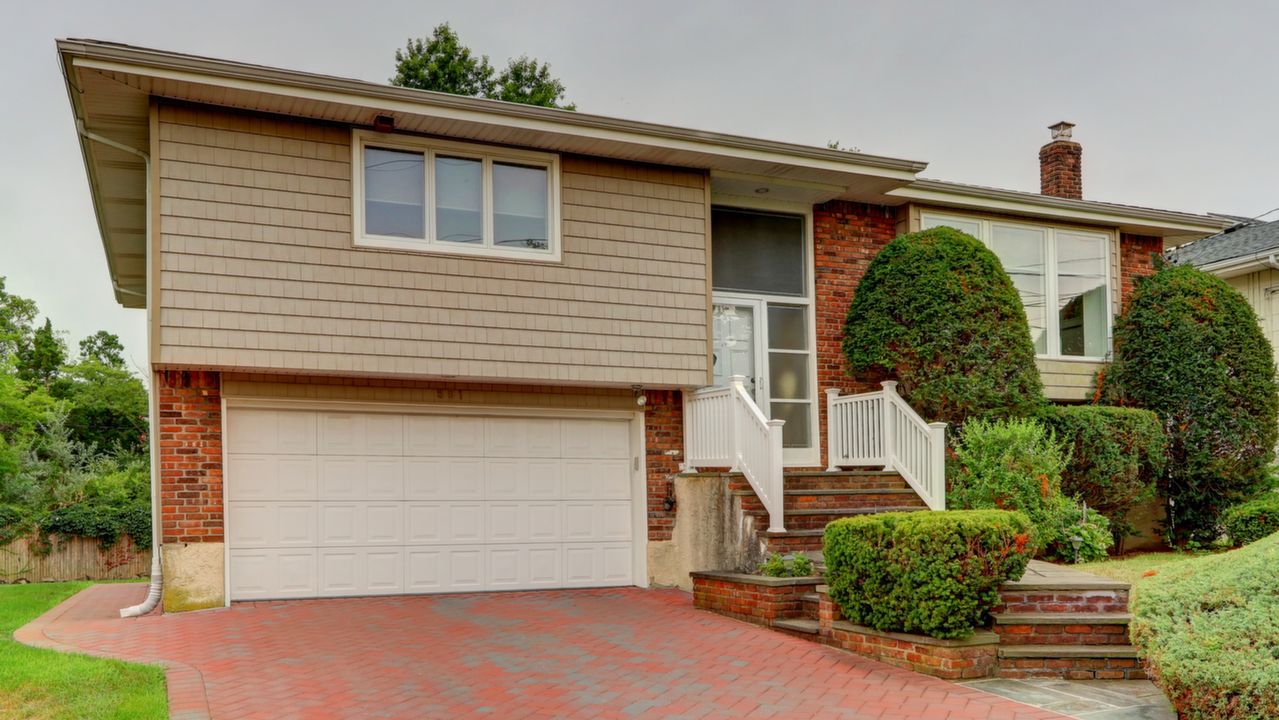 551 Links Dr, Oceanside, NY, 11572 Scene 2