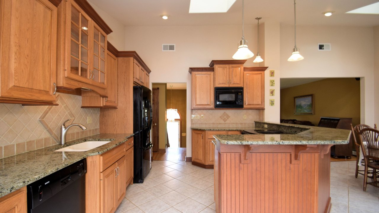 420 Long Meadow Rd, Norristown, PA, 19403 Scene 4