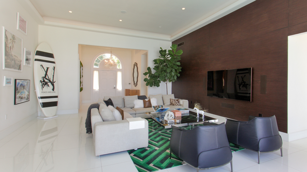 426-W-San-Marino-Dr-04