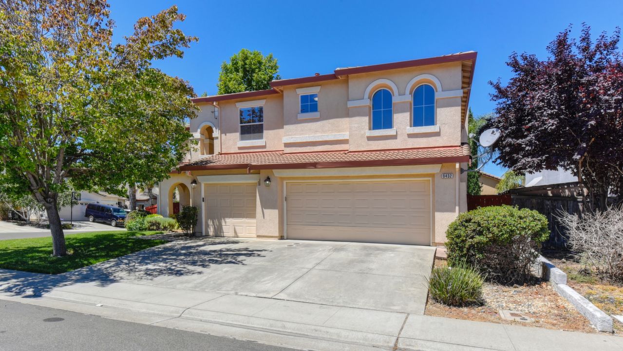 9432 Rainbow Falls Way, Elk Grove, CA, 95624 Scene 1