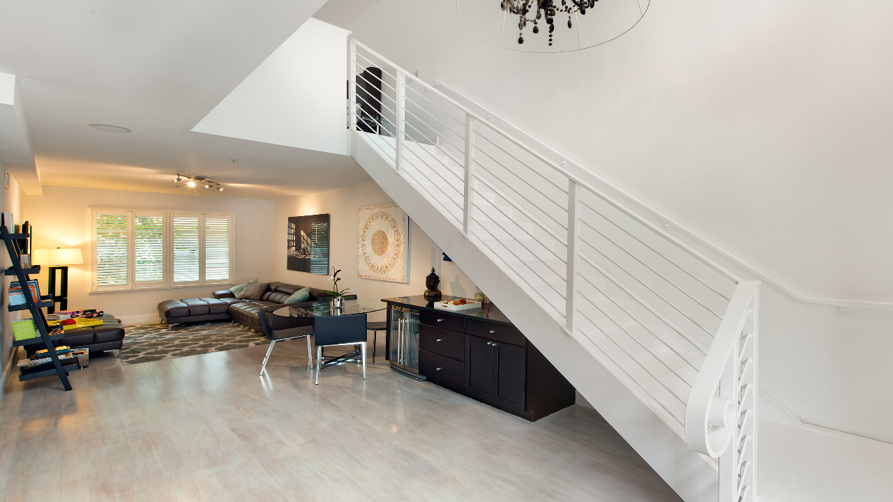 1025-Michigan-Ave-#1B-02