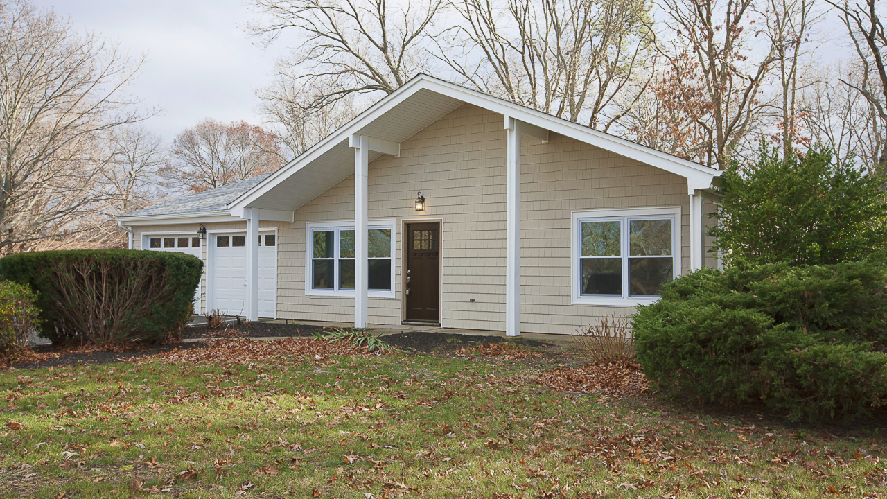2 Folsom Lane, Coram, NY, 11727 Scene 1