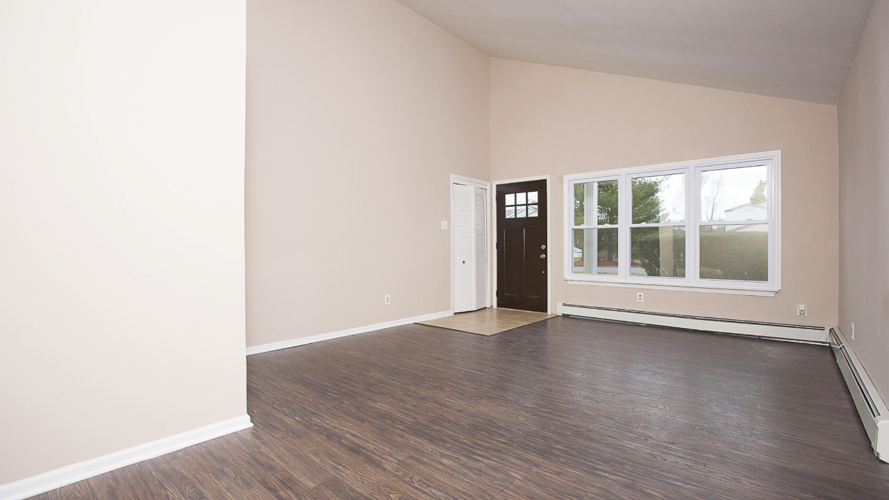 2 Folsom Lane, Coram, NY, 11727 Scene 2