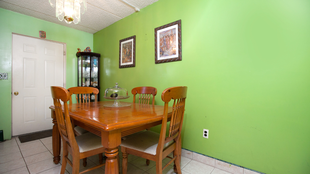 66-33 13th Ave, Astoria, NY, 11106 Scene 4