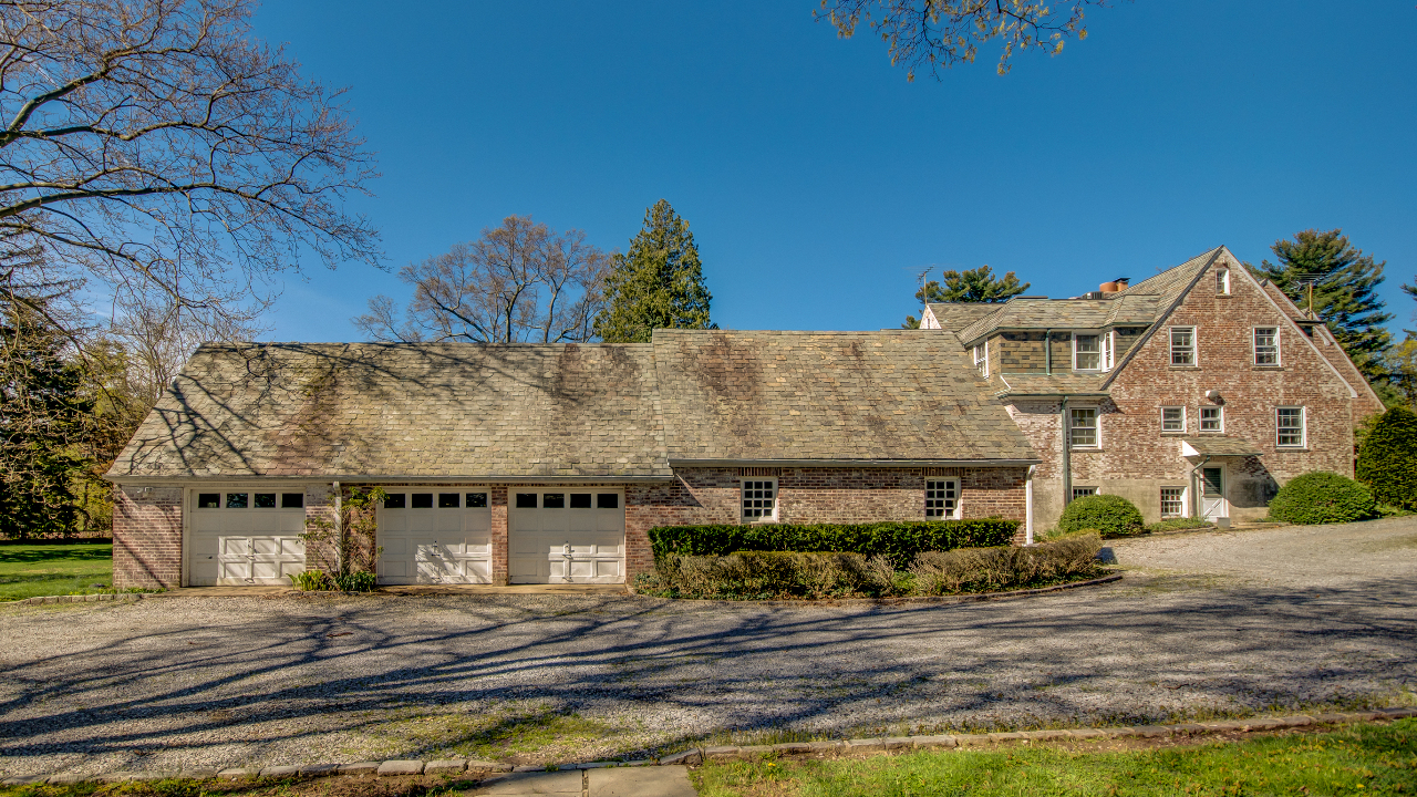 174 Hegemans Ln, Glen Head, NY, 11545 Scene 3