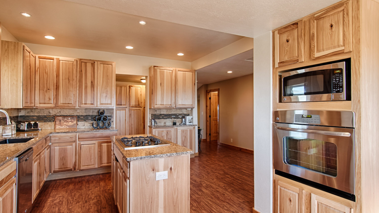 Kitchen Island with Gas Stove