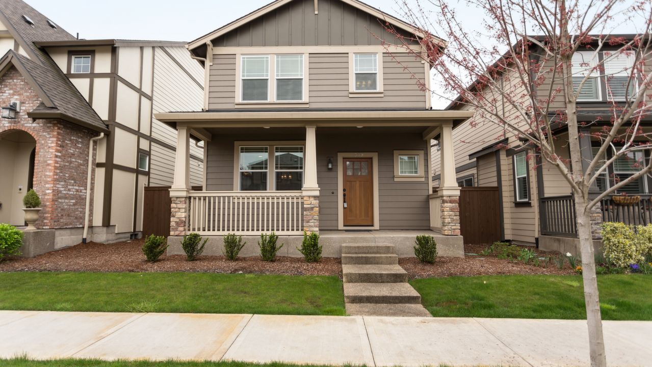 379 SW 203rd Ave.,, Beaverton, OR, 97006 Scene 1