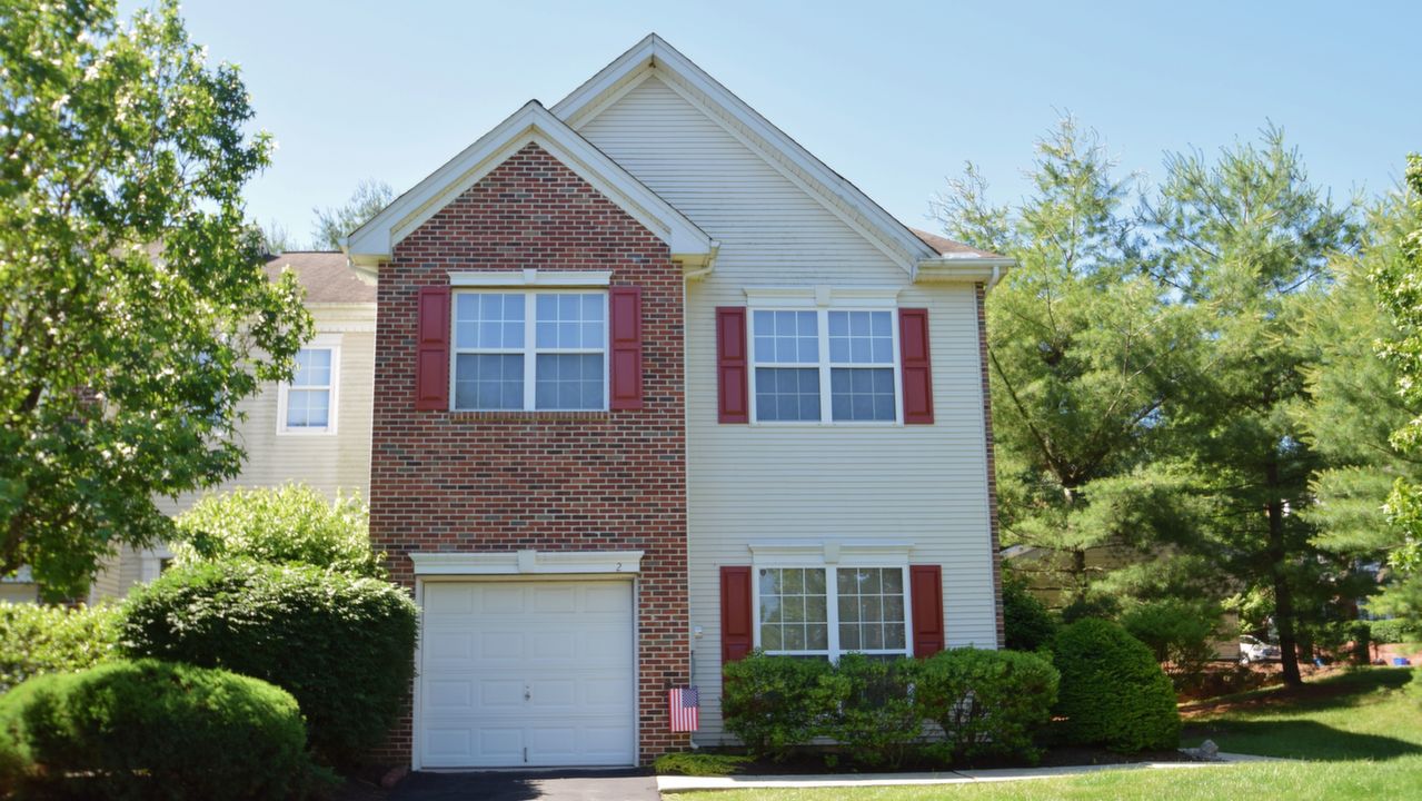 2 Tankard Ln, Washington Crossing, PA, 18977 Scene 1