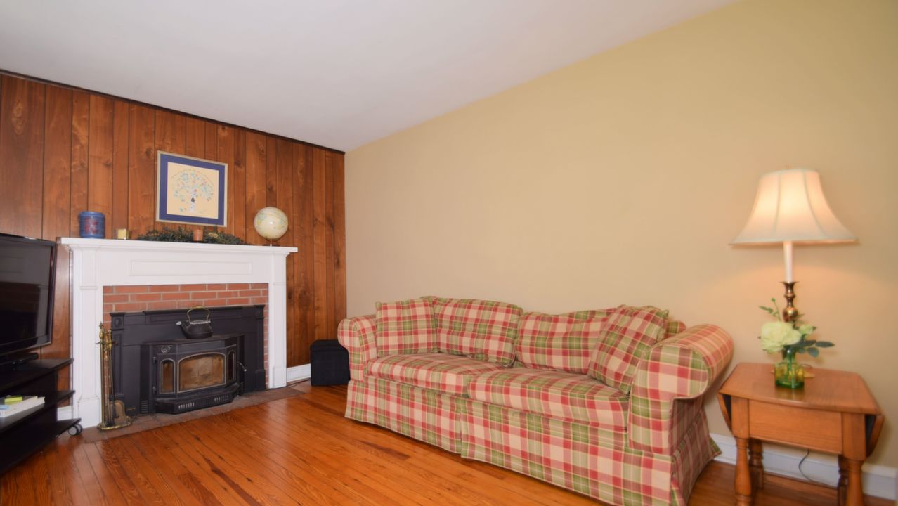 405 Providence Rd, Phoenixville, PA, 19460 Scene 2