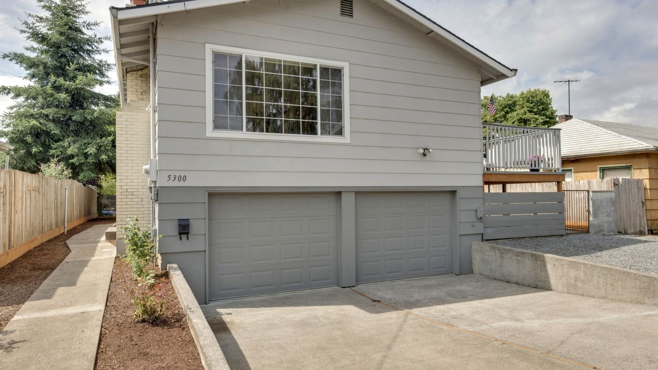 5300 SE Henderson St, Portland, OR, 97206 Scene 3