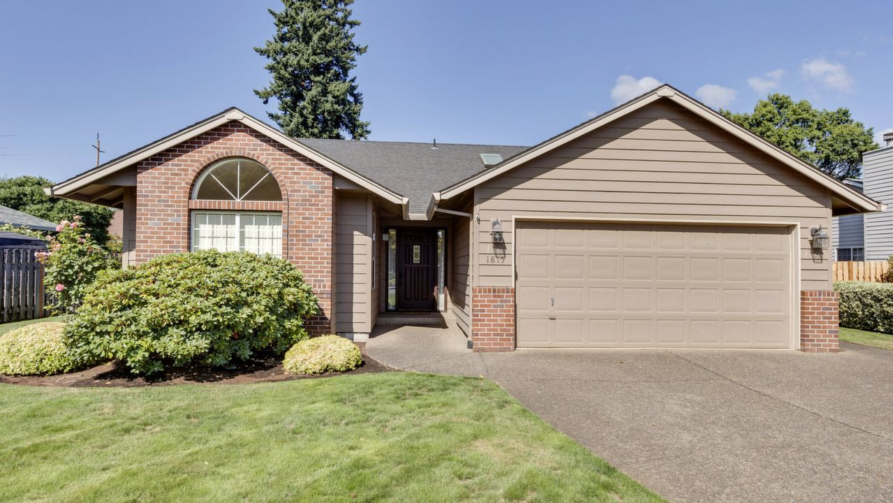 1815 N Laurelwood Loop, Canby, OR, 97013 Scene 4