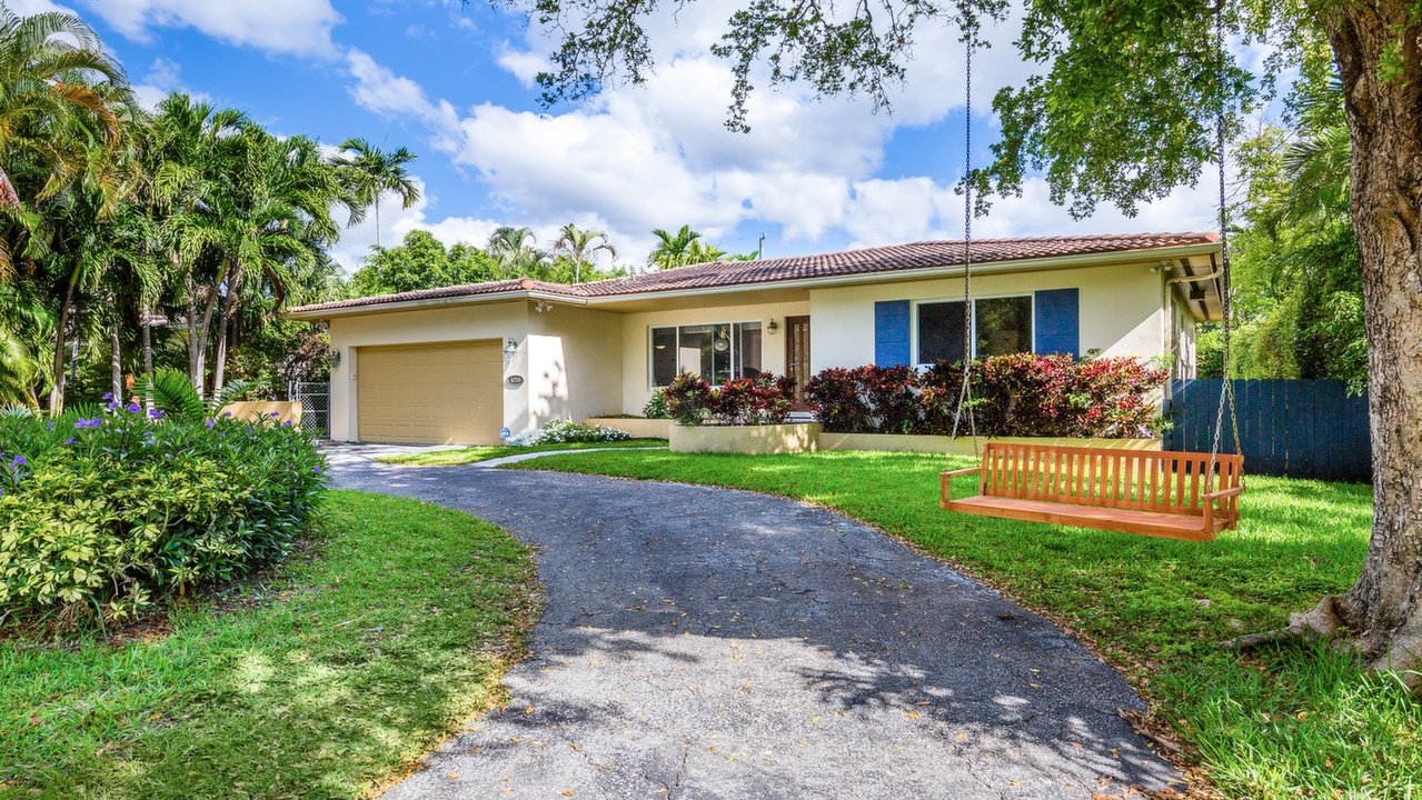 1215-NE-97th-St-02