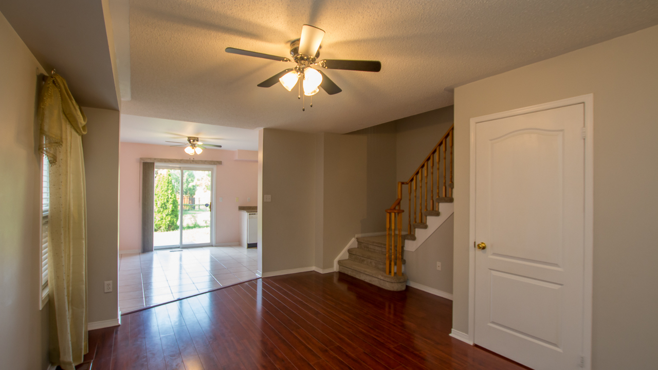 54 Wilmont Court, Brampton, ON, L6X4Z7 Scene 2