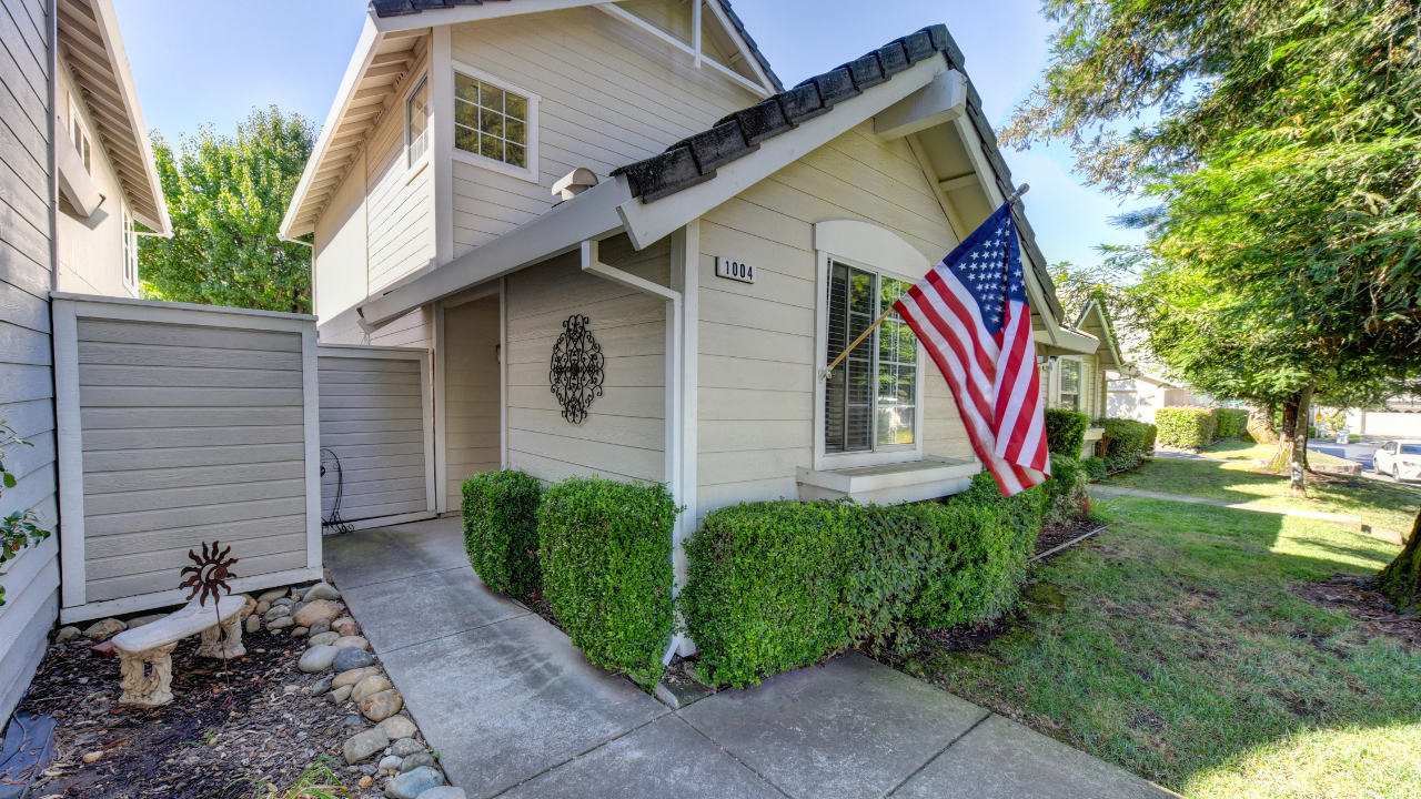 1004 Meadowbridge Dr., Folsom, CA, 95630 Scene 4