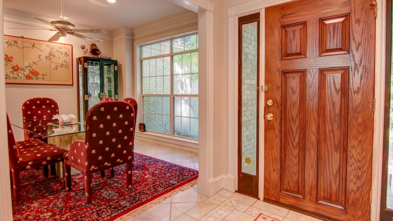 Foyer View to Dining Area 
